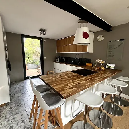 Loft, Terrasse, Montpellier, Quartier Carre Du Roi, Arceaux, Appartement *